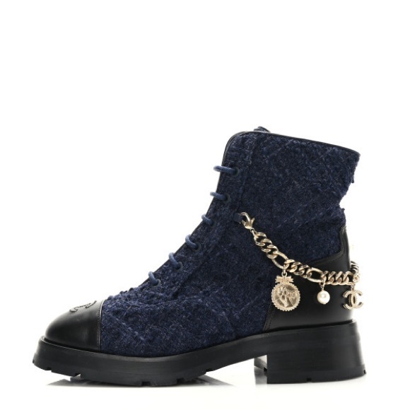 CHANEL Tweed Calfskin Chain Lace Up Combat Boots 36 Navy Black - Picture 1 of 2